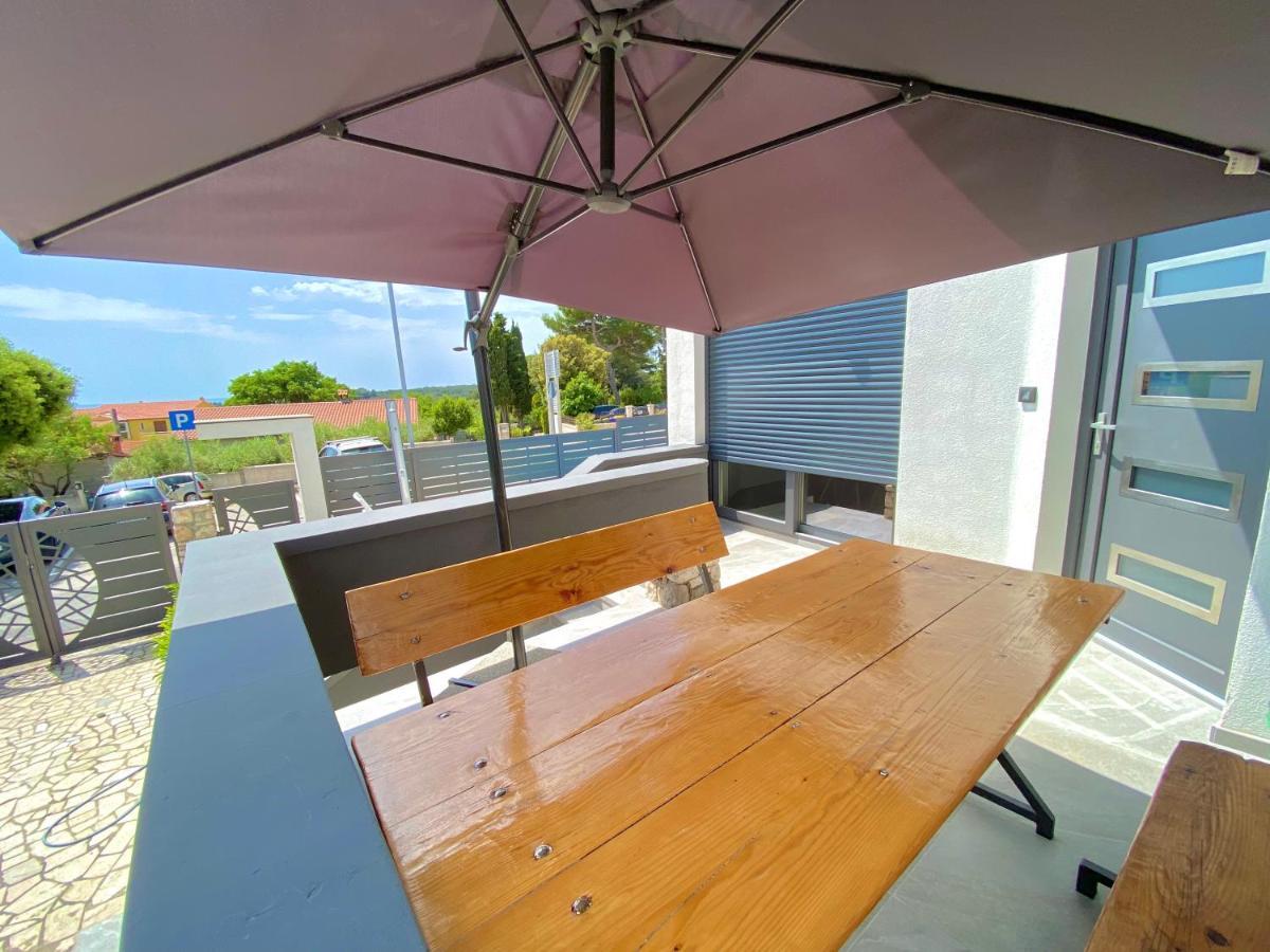 Noel - Three Bedroom With Pool * Banjole