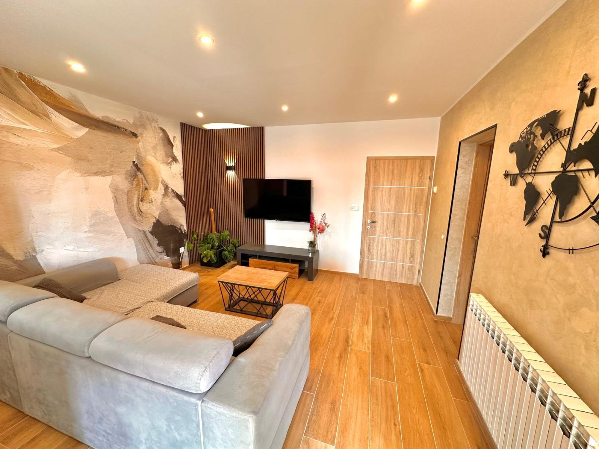 Apartment Noel - Three Bedroom With Pool *